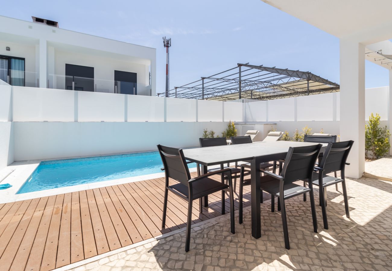 Townhouse in Fernão Ferro - Casa Catalina