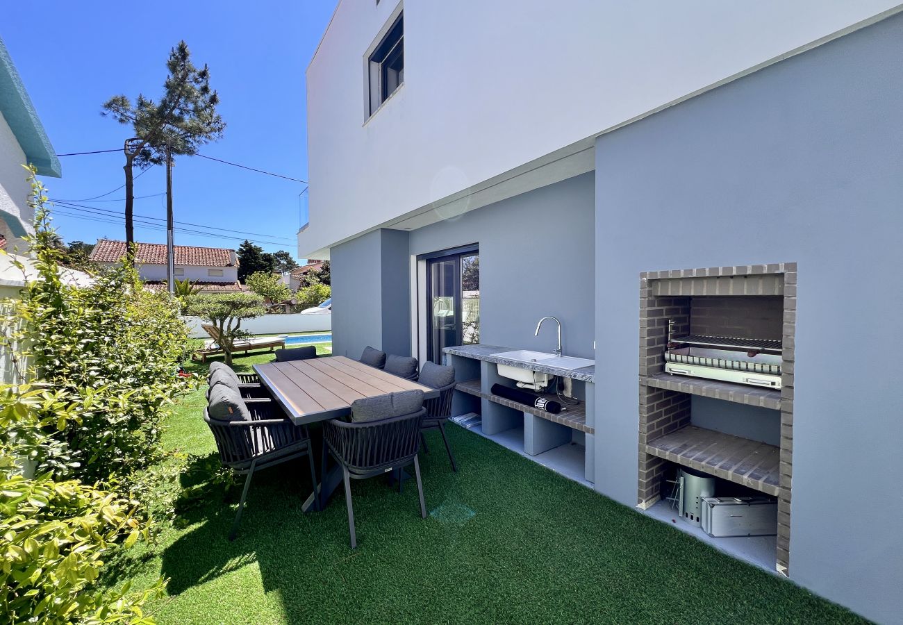 Villa in Aroeira - Villa Das Hortensias