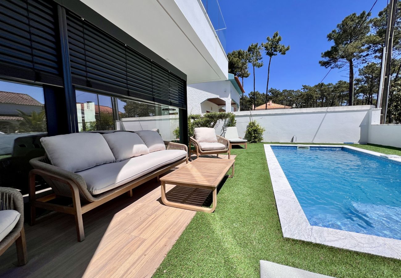 Villa in Aroeira - Villa Das Hortensias