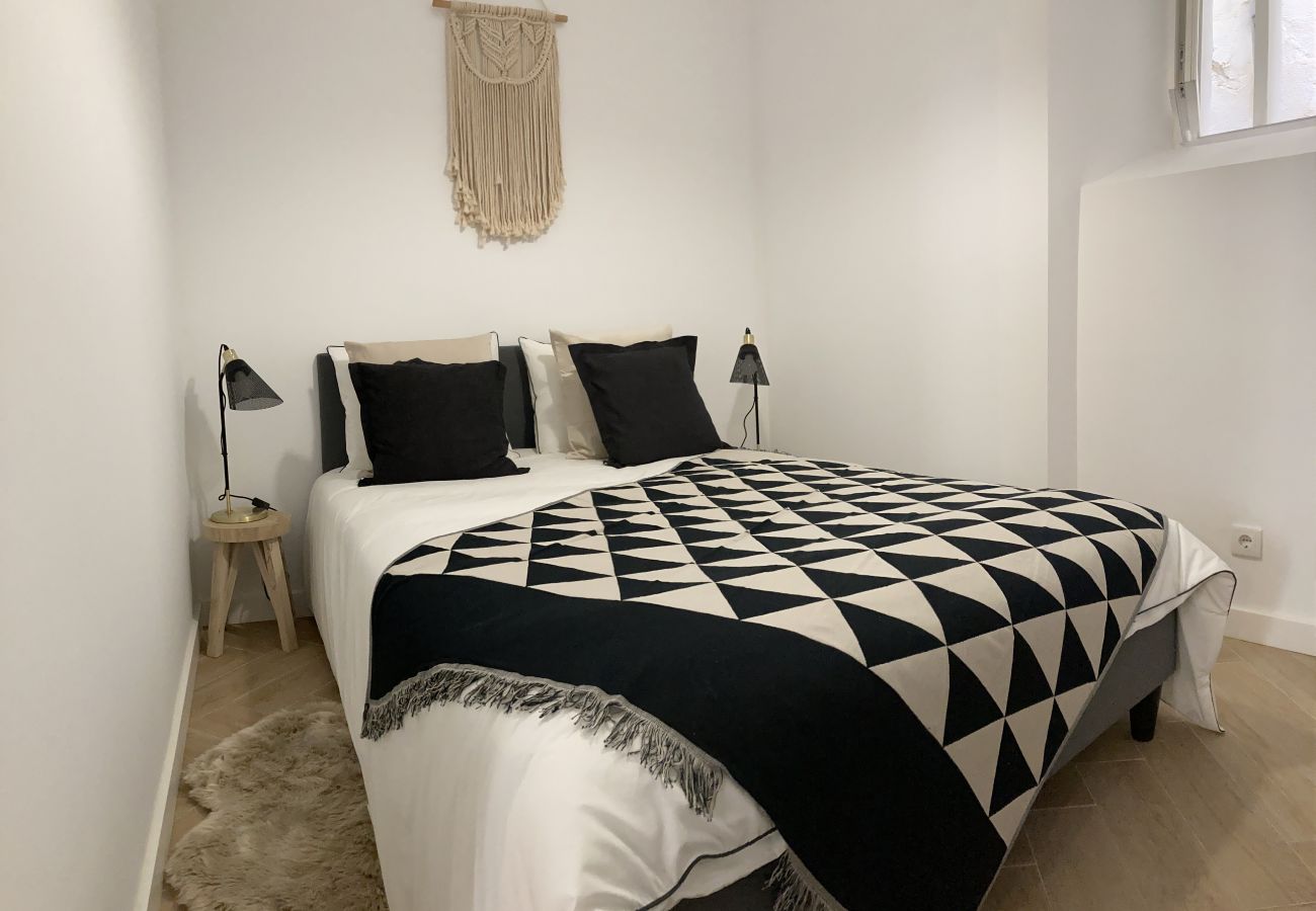 Apartment in Setúbal - Apartamento T2 Centro Historico Setubal