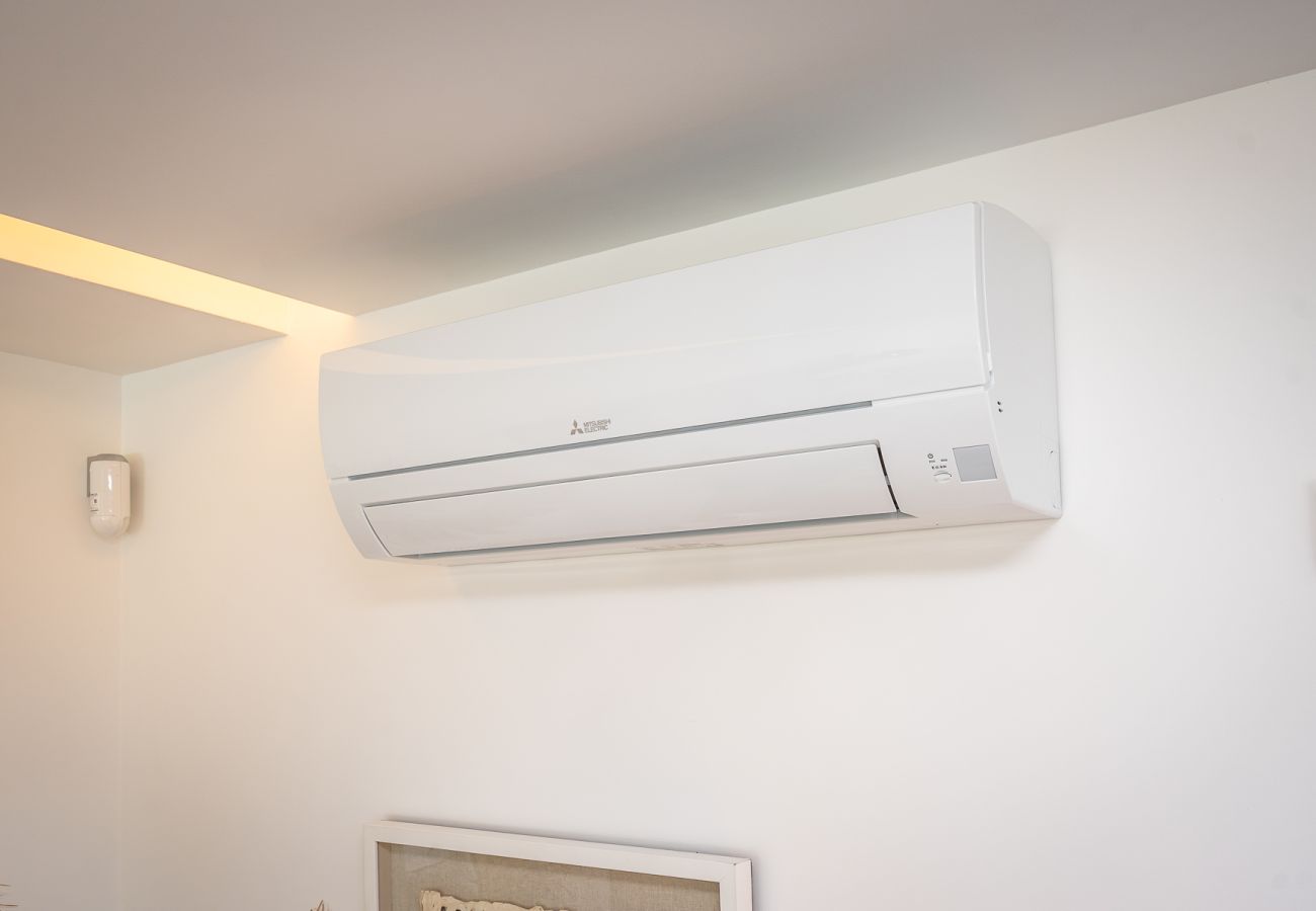 Villa/Dettached house in Charneca de Caparica - Casa Nina - Villa avec piscine chauffée