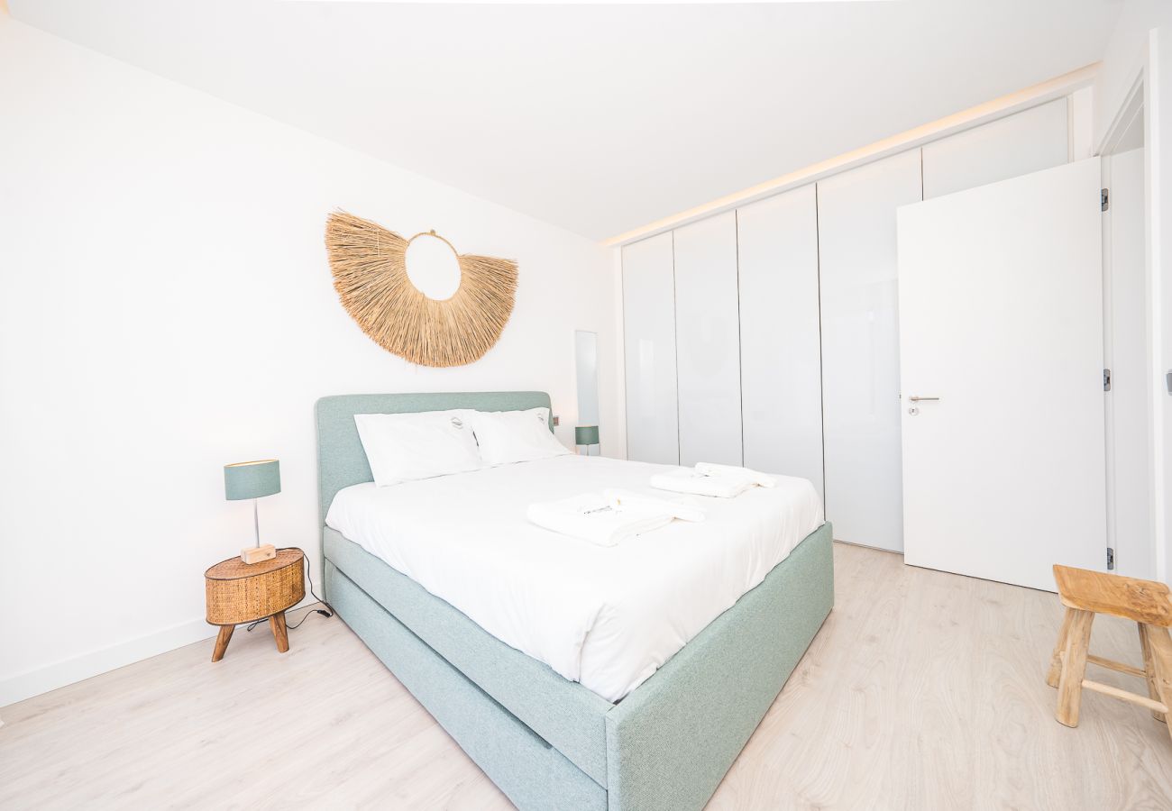 Villa/Dettached house in Charneca de Caparica - Casa Nina - Villa avec piscine chauffée