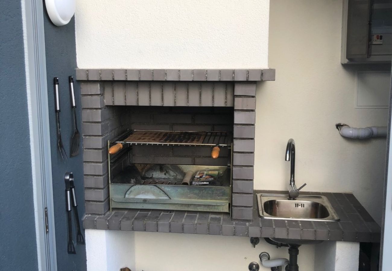 Maison mitoyenne à Aroeira - Casa Chris