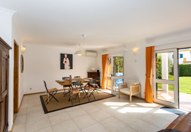 Casa geminada em Sesimbra - Moradia T5 Sesimbra Casa geminada em Sesimbra - Moradia T5 Sesimbra