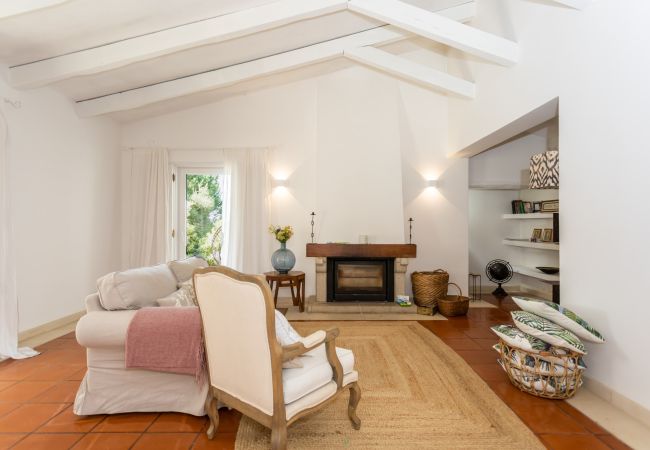 Casa em Azeitão - Quinta dos Pinheiros Mansos - Serra d´Arrábida Casa em Azeitão - Quinta dos Pinheiros Mansos - Serra d´Arrábida