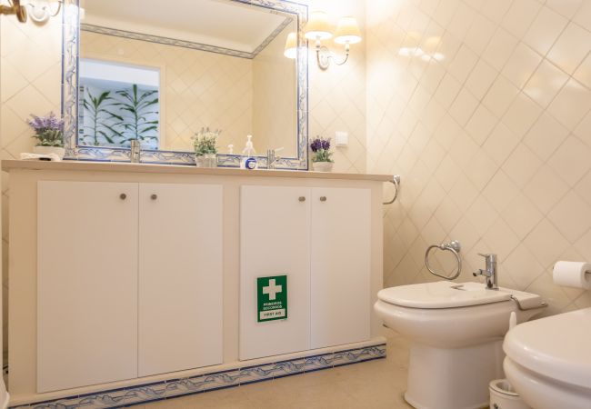 Casa em Azeitão - Quinta dos Pinheiros Mansos - Serra d´Arrábida Casa em Azeitão - Quinta dos Pinheiros Mansos - Serra d´Arrábida