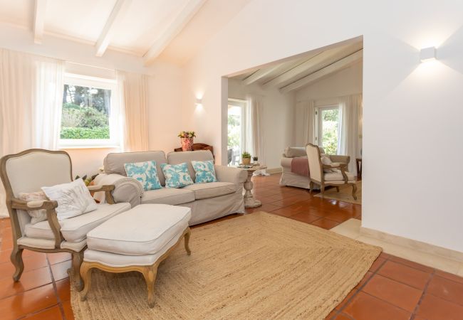 Casa em Azeitão - Quinta dos Pinheiros Mansos - Serra d´Arrábida Casa em Azeitão - Quinta dos Pinheiros Mansos - Serra d´Arrábida