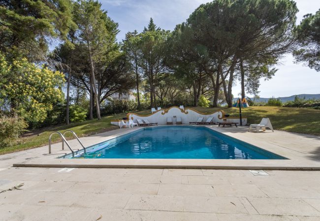 Casa em Azeitão - Quinta dos Pinheiros Mansos - Serra d´Arrábida Casa em Azeitão - Quinta dos Pinheiros Mansos - Serra d´Arrábida