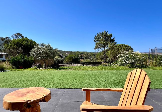 Villa em Azeitão - Da Serra Guest House / Serra da Arrábida Villa em Azeitão - Da Serra Guest House / Serra da Arrábida