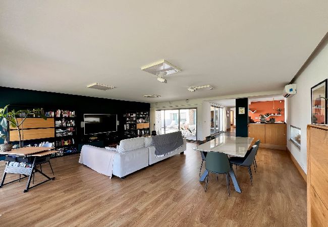 Villa em Azeitão - Da Serra Guest House / Serra da Arrábida Villa em Azeitão - Da Serra Guest House / Serra da Arrábida