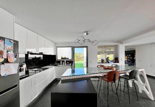 Villa em Azeitão - Da Serra Guest House / Serra da Arrábida Villa em Azeitão - Da Serra Guest House / Serra da Arrábida