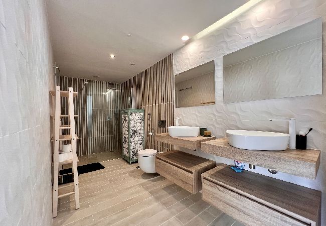 Villa em Azeitão - Da Serra Guest House / Serra da Arrábida Villa em Azeitão - Da Serra Guest House / Serra da Arrábida