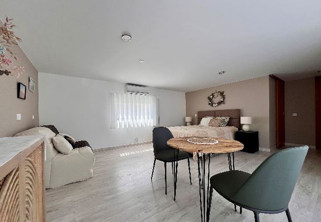 Villa em Azeitão - Da Serra Guest House / Serra da Arrábida Villa em Azeitão - Da Serra Guest House / Serra da Arrábida