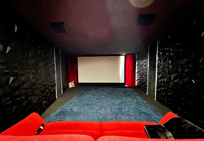 Villa em Azeitão - Da Serra Guest House / Serra da Arrábida Villa em Azeitão - Da Serra Guest House / Serra da Arrábida