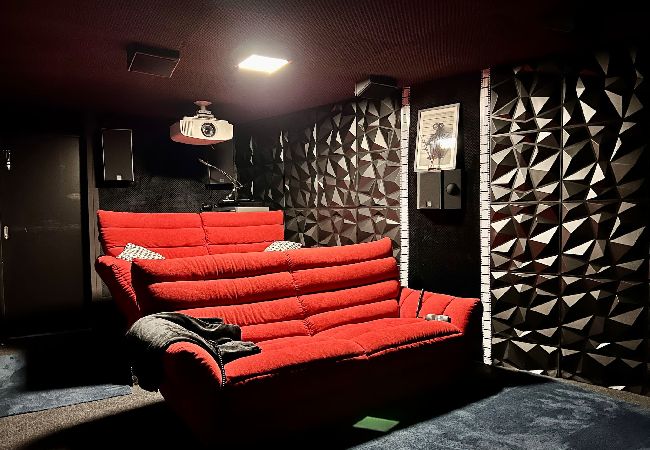 Villa em Azeitão - Da Serra Guest House / Serra da Arrábida Villa em Azeitão - Da Serra Guest House / Serra da Arrábida