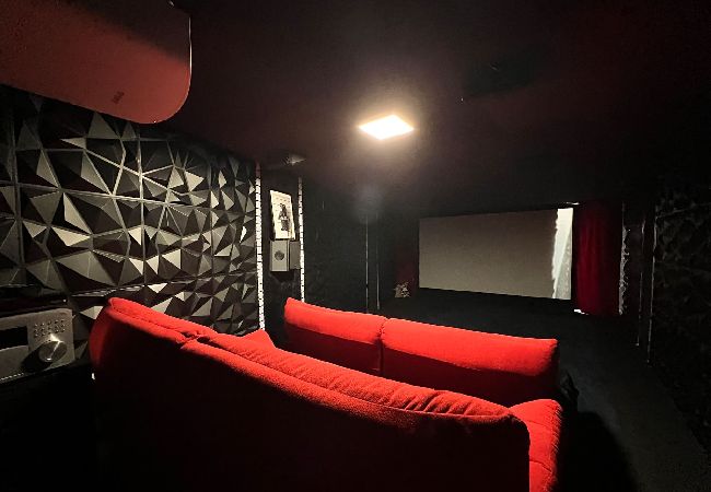 Villa em Azeitão - Da Serra Guest House / Serra da Arrábida Villa em Azeitão - Da Serra Guest House / Serra da Arrábida