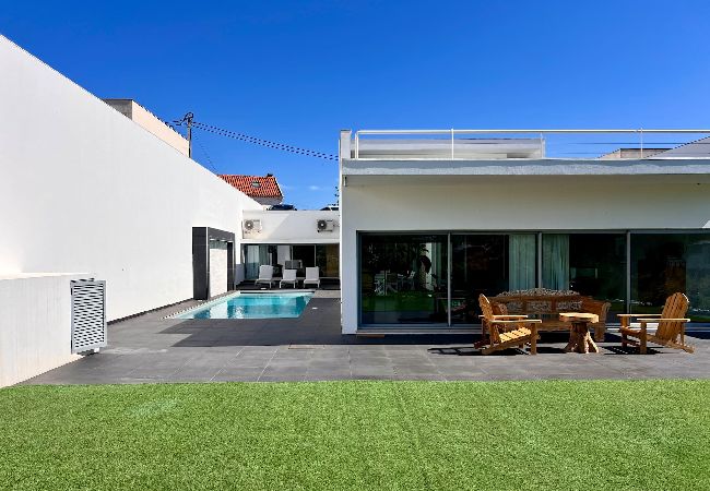 Villa em Azeitão - Da Serra Guest House / Serra da Arrábida Villa em Azeitão - Da Serra Guest House / Serra da Arrábida