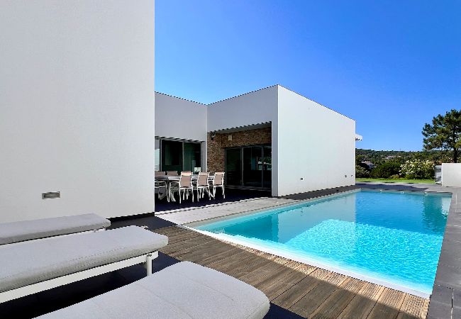 Villa em Azeitão - Da Serra Guest House / Serra da Arrábida Villa em Azeitão - Da Serra Guest House / Serra da Arrábida