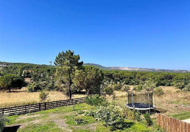Villa em Azeitão - Da Serra Guest House / Serra da Arrábida Villa em Azeitão - Da Serra Guest House / Serra da Arrábida