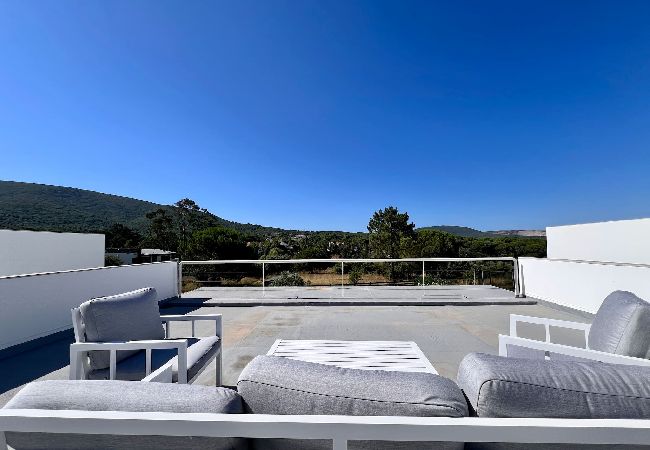 Villa em Azeitão - Da Serra Guest House / Serra da Arrábida Villa em Azeitão - Da Serra Guest House / Serra da Arrábida