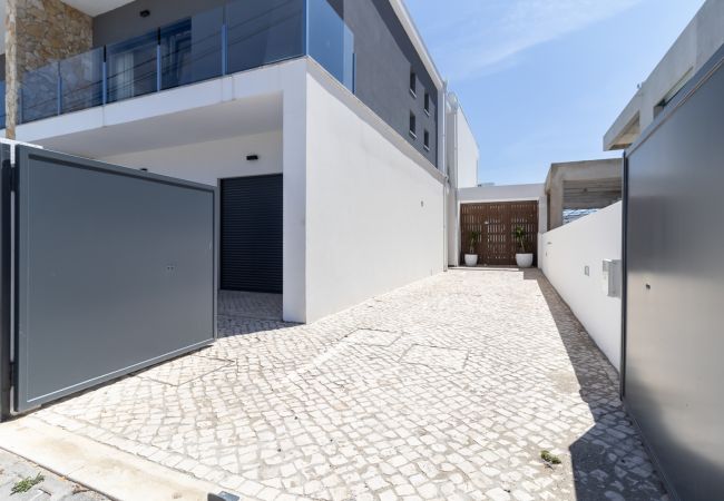 Casa geminada em Fernão Ferro - Casa Catalina Casa geminada em Fernão Ferro - Casa Catalina