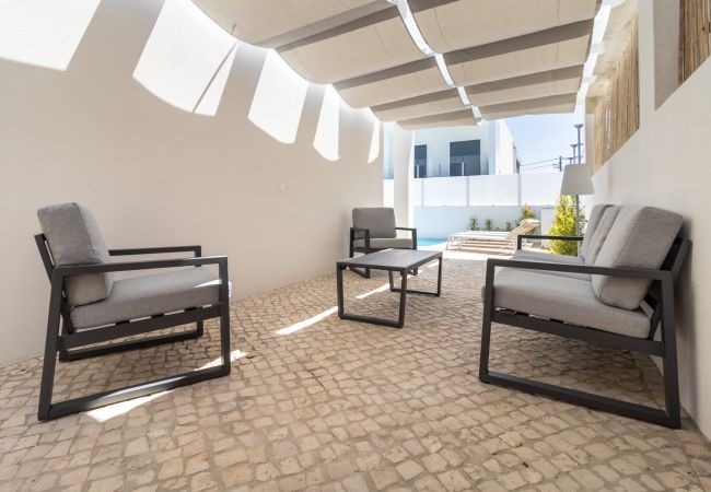 Casa geminada em Fernão Ferro - Casa Catalina Casa geminada em Fernão Ferro - Casa Catalina