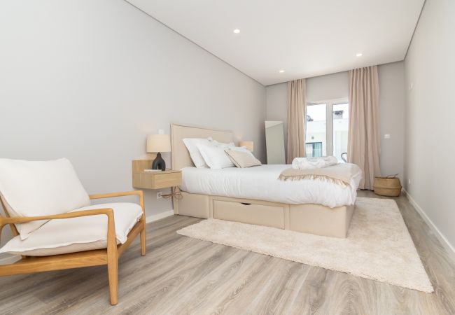 Casa geminada em Fernão Ferro - Casa Catalina Casa geminada em Fernão Ferro - Casa Catalina