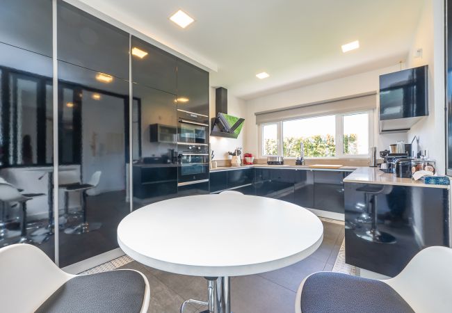 Casa em Aroeira - Casa Nilo Design - Villa avec piscine près des pla Casa em Aroeira - Casa Nilo Design - Villa avec piscine près des pla