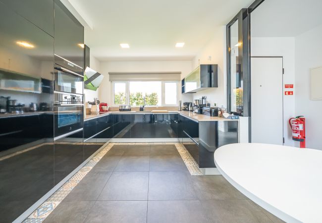 Casa em Aroeira - Casa Nilo Design - Villa avec piscine près des pla Casa em Aroeira - Casa Nilo Design - Villa avec piscine près des pla