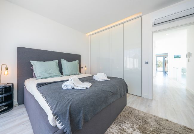 Casa em Aroeira - Casa Nilo Design - Villa avec piscine près des pla Casa em Aroeira - Casa Nilo Design - Villa avec piscine près des pla