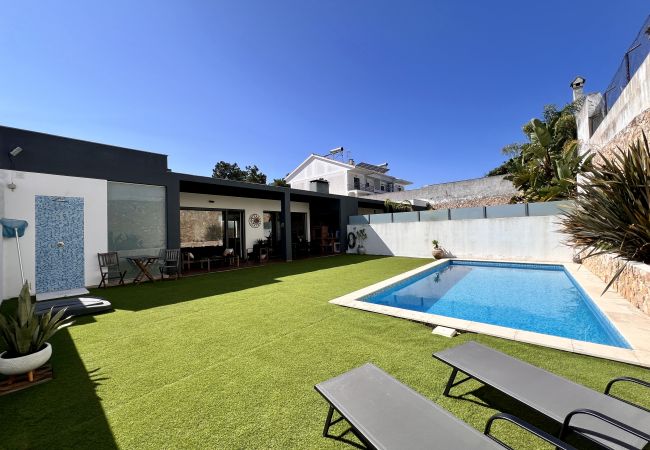 Casa geminada em Fernão Ferro - Casa Giumeni Casa geminada em Fernão Ferro - Casa Giumeni