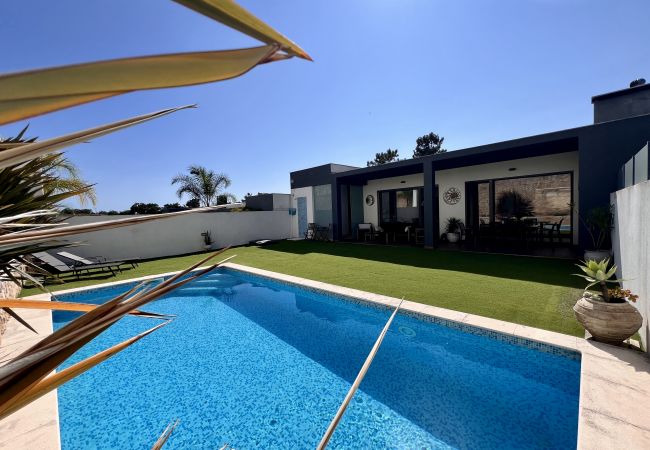 Casa geminada em Fernão Ferro - Casa Giumeni Casa geminada em Fernão Ferro - Casa Giumeni