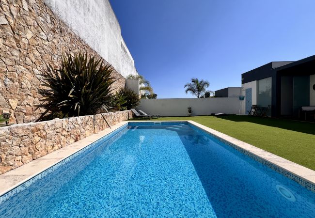 Casa geminada em Fernão Ferro - Casa Giumeni Casa geminada em Fernão Ferro - Casa Giumeni