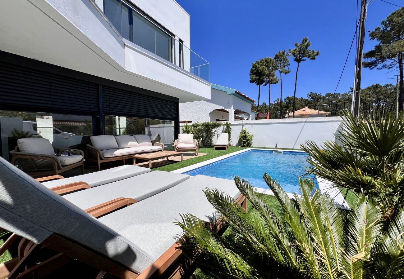 Villa em Aroeira - Villa Das Hortensias