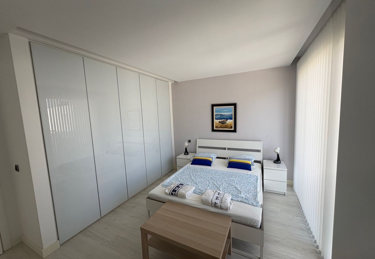 Casa geminada em Aroeira - Casa Chris